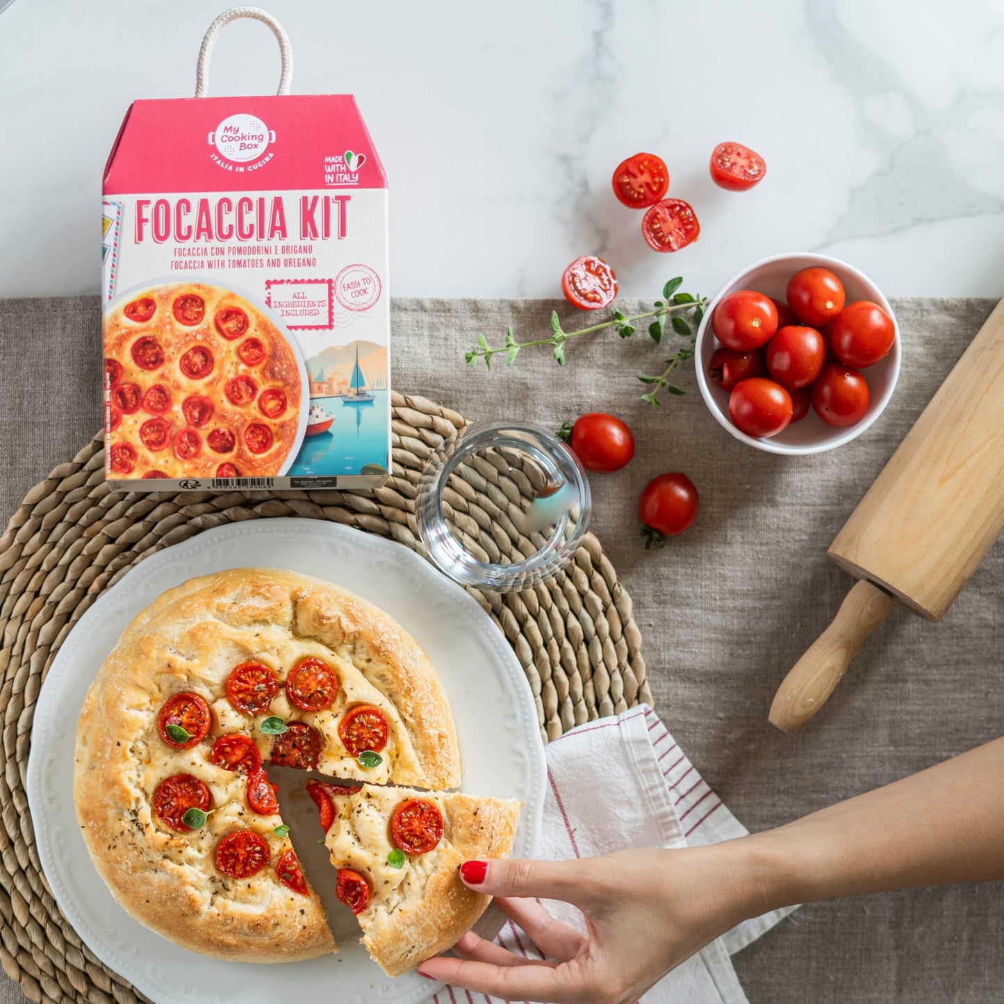 Focaccia mit Tomaten und Oregano